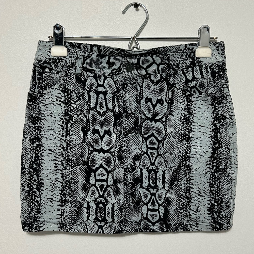 Motel Rocks Black & White Snakeskin Mini Skirt Hand Made Stretch Denim sz M